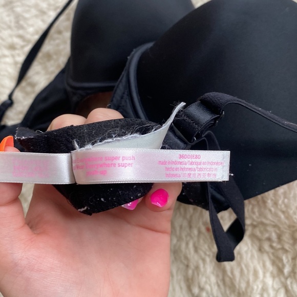 Pink Bra - Picture 2 of 2